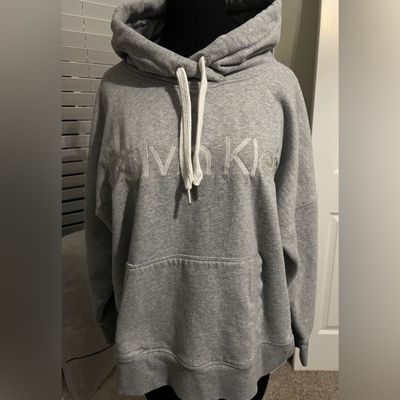 CALVIN KLEIN PERFORMANCE LIKE NEW! WOMEN’S HOODIE IN HEATHERED GRAY SIZE LARGE - Picture 2 of 10